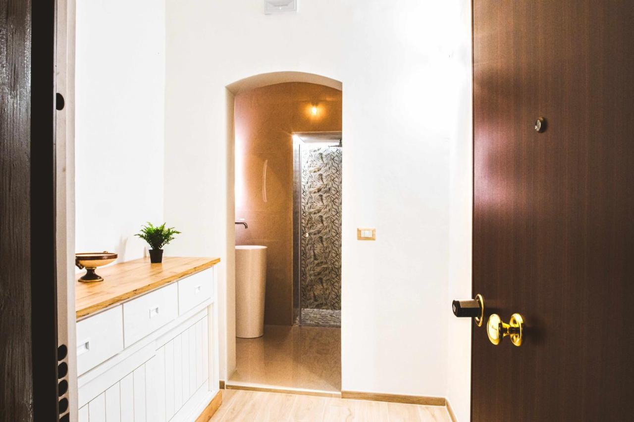 Cas358 Luxury Suite บารี ภายนอก รูปภาพ