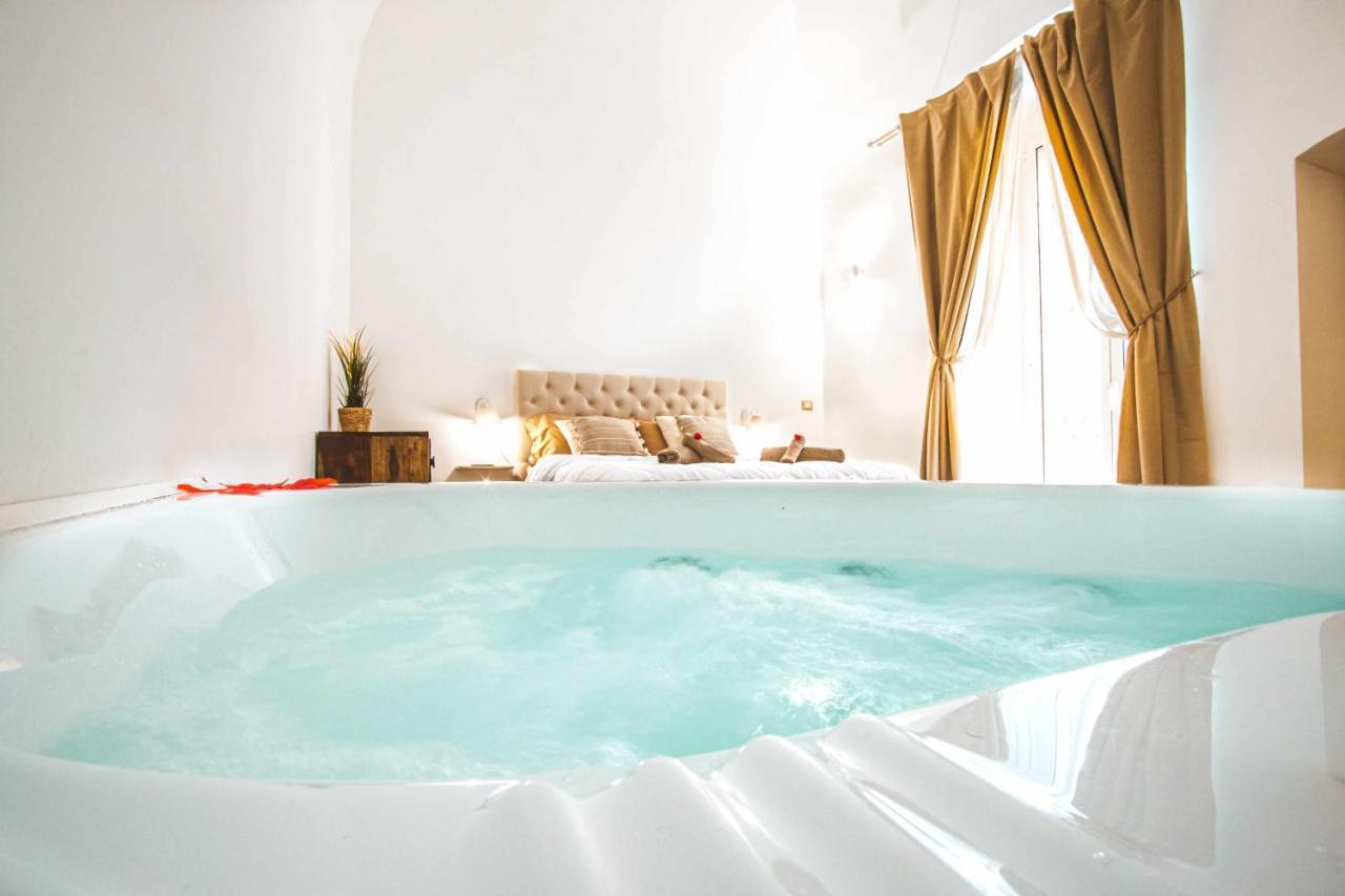 Cas358 Luxury Suite บารี ภายนอก รูปภาพ